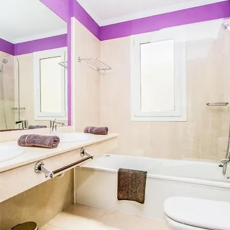 Playa Blanca Sleeps 8 Pool Air Con Wifi * Playa Blanca (Lanzarote)